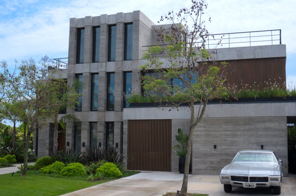 Puertas y Ventanas de PVC aberturas con perfiles REHAU Nordelta